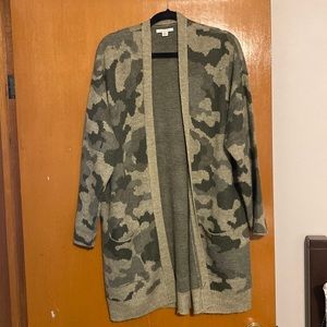 Camo American Eagle cardigan